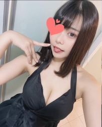 氣質美魔女  身材很讚平時有在運動   外表氣質佳人