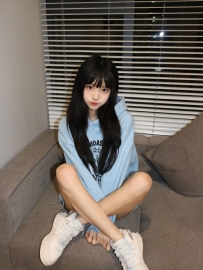美女大學生！高顏值+可愛根本無敵了！