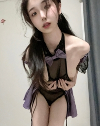 皮膚白而細膩  誘人的身材  看著就讓人性欲大增賴eh22g