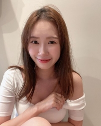 外約小情人  會用雙峰摩擦喔   服務超仔細喔